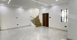 📍MODERN CONTEMPORARY 4 BEDROOM TERRACE DUPLEX IN ORCHID